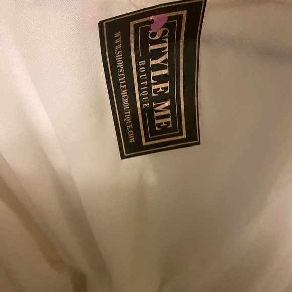 NWT white blouse - Picture 4 of 4